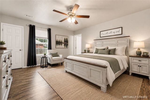 804 Brook Street, Gentry, AR 72734