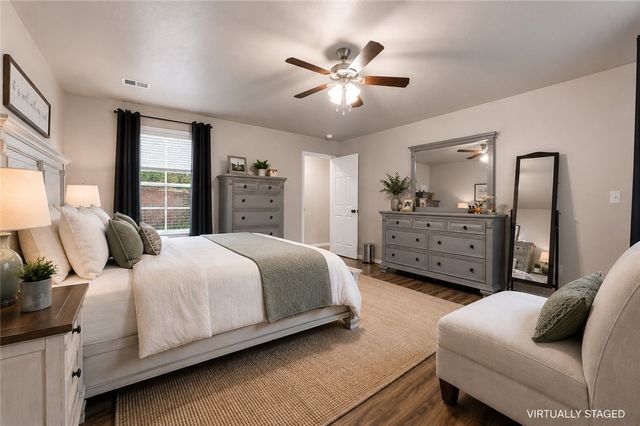 804 Brook Street, Gentry, AR 72734