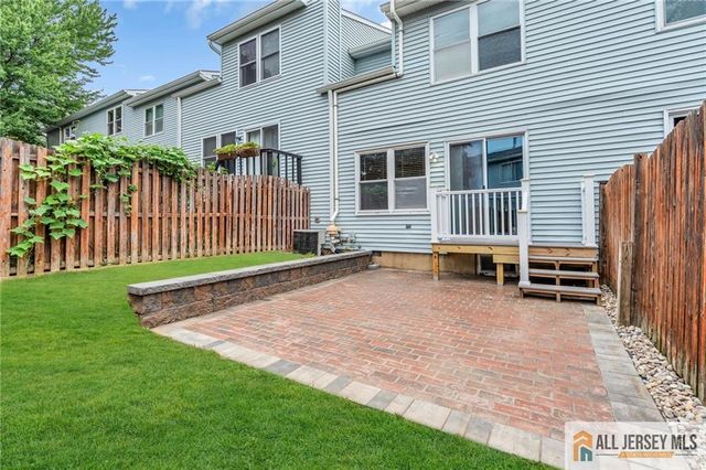 44 Hickory Court, Jamesburg, NJ 08831