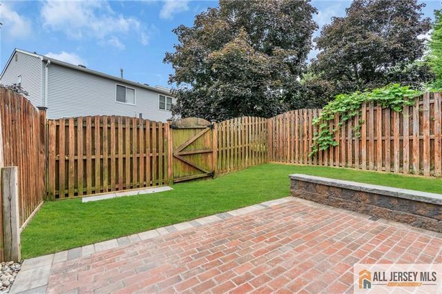 44 Hickory Court, Jamesburg, NJ 08831
