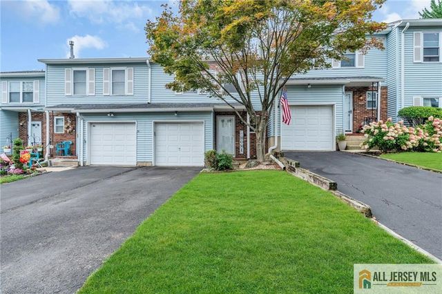 44 Hickory Court, Jamesburg, NJ 08831