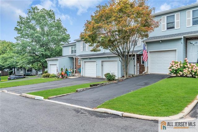 44 Hickory Court, Jamesburg, NJ 08831
