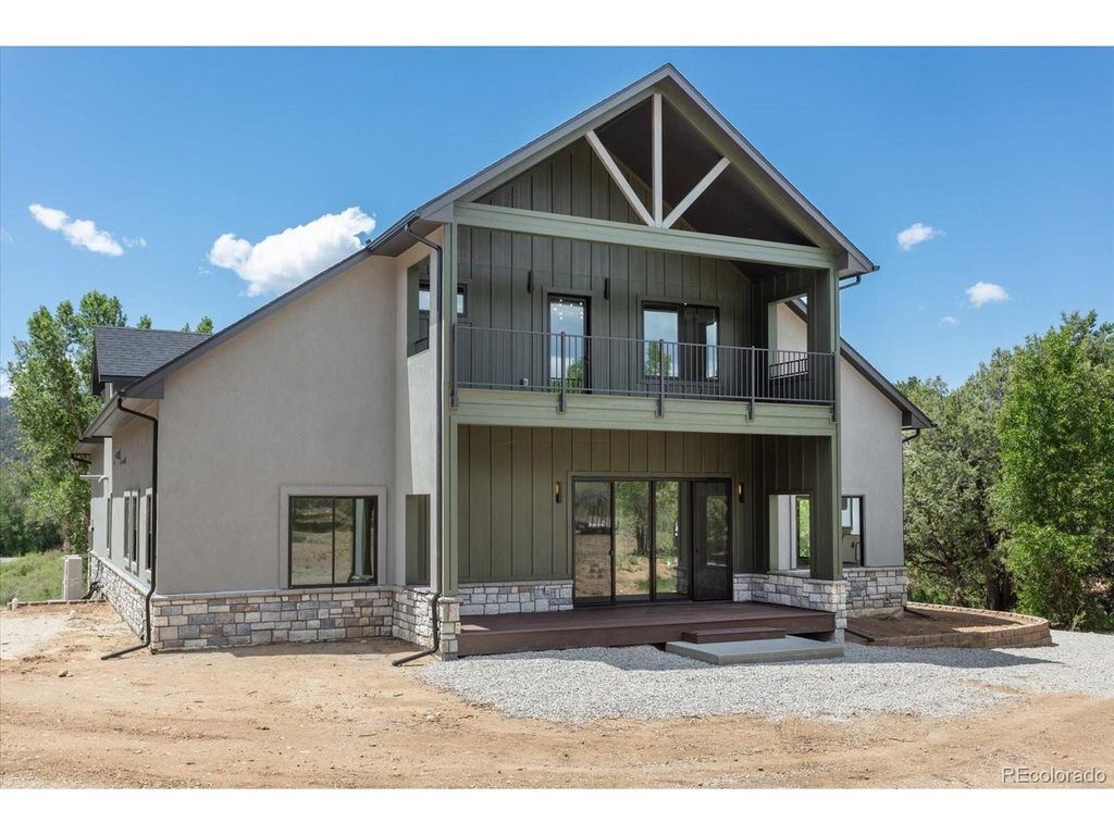 7916 Cozart Ln, Salida, CO 81201
