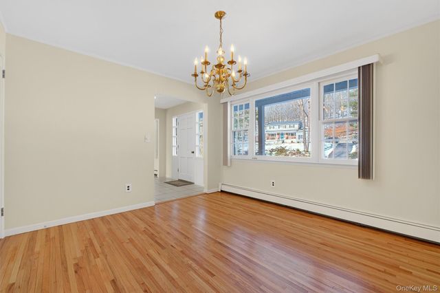 6 Londonderry Lane, Somers, NY 10589