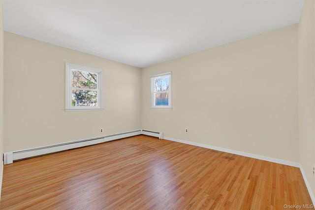 6 Londonderry Lane, Somers, NY 10589