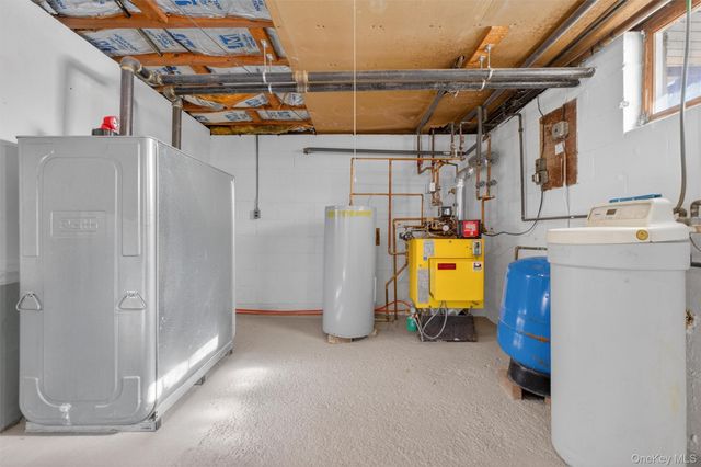 6 Londonderry Lane, Somers, NY 10589