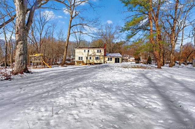 6 Londonderry Lane, Somers, NY 10589