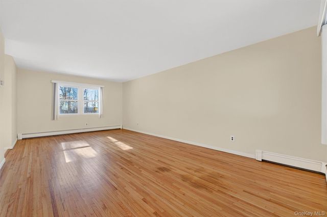 6 Londonderry Lane, Somers, NY 10589