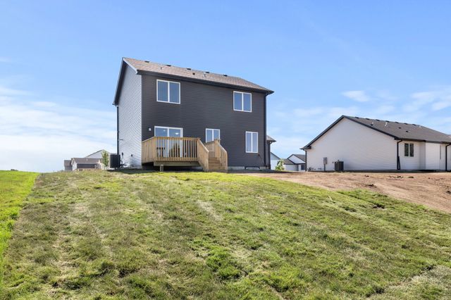 236 NE Wildflower Drive, Pleasant Hill, IA 50327