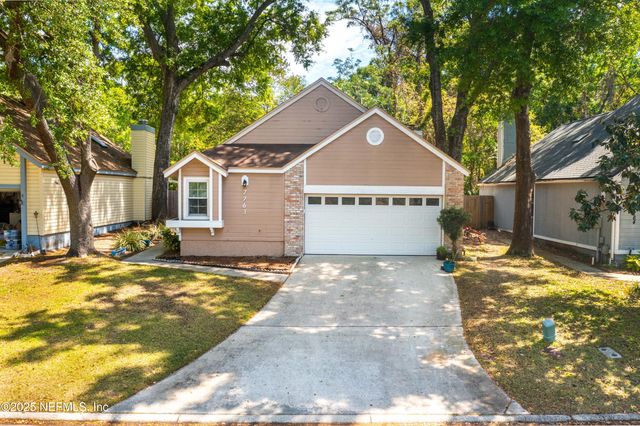 7763 MYSTIC POINT Court E, Jacksonville, FL 32277
