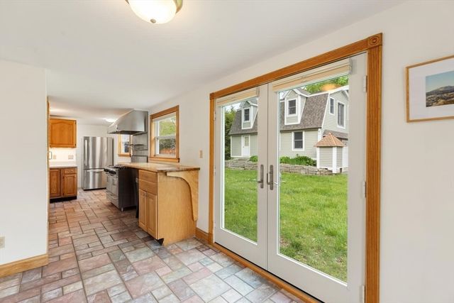 17 Pigeon Hill Street, Rockport, MA 01966