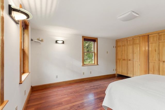 17 Pigeon Hill Street, Rockport, MA 01966