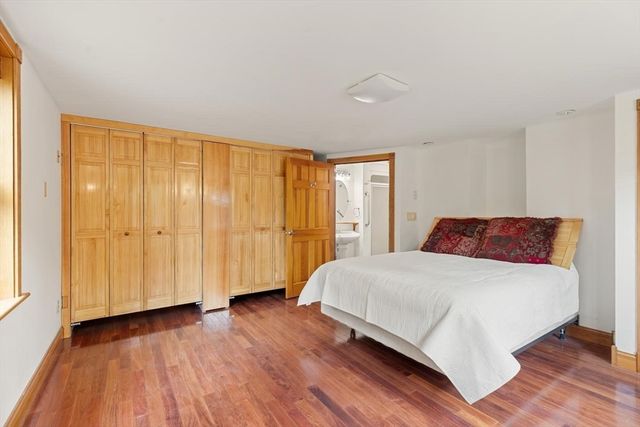 17 Pigeon Hill Street, Rockport, MA 01966