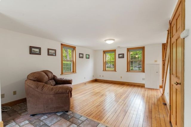 17 Pigeon Hill Street, Rockport, MA 01966