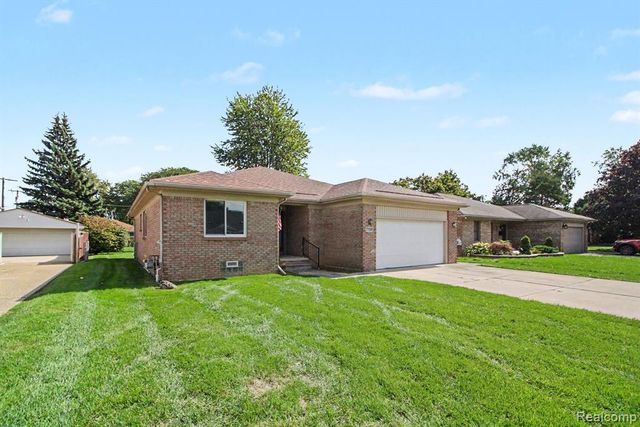 7156 N Gulley Road, Dearborn Heights, MI 48127