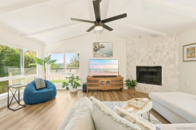 5444 Princess View Ct., San Diego, CA 92120