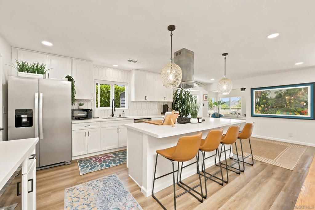 Image 10 of property listing at 5444 Princess View, San Diego, CA 92120