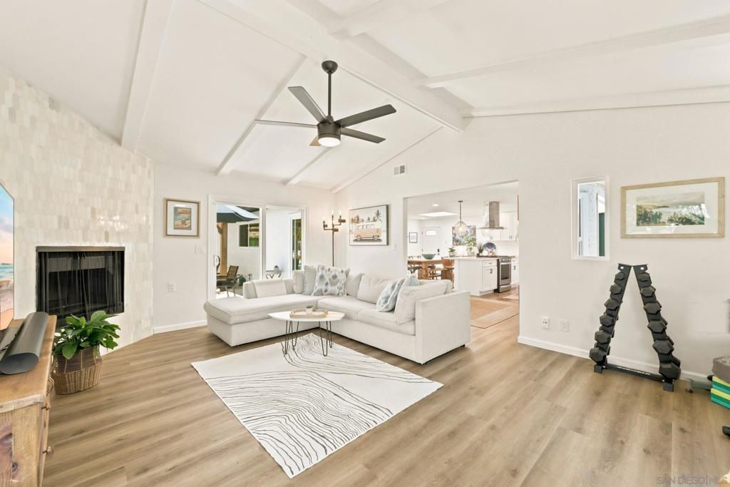 Image 16 of property listing at 5444 Princess View, San Diego, CA 92120