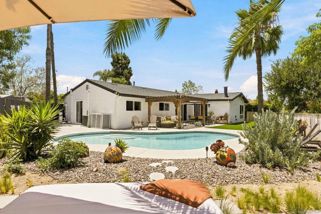 Image 2 of property listing at 5444 Princess View, San Diego, CA 92120