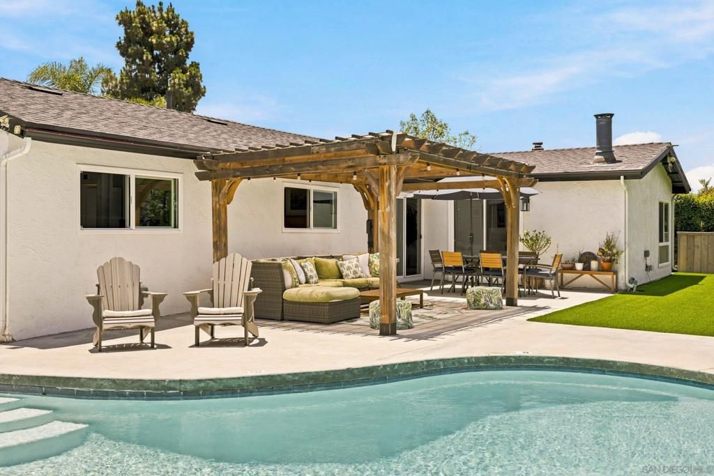 Image 27 of property listing at 5444 Princess View, San Diego, CA 92120