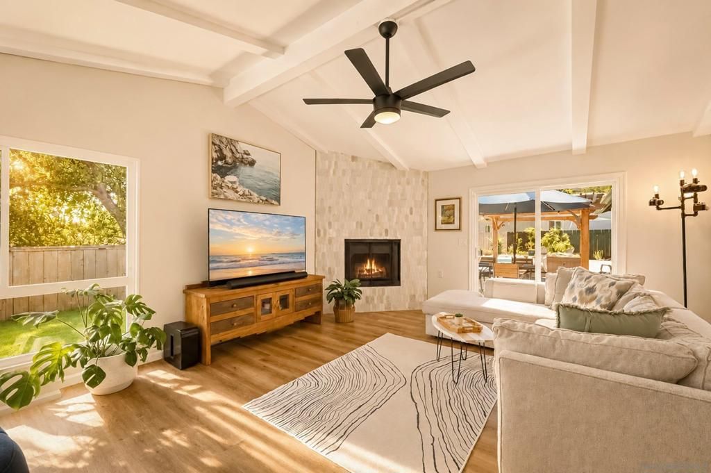 Image 5 of property listing at 5444 Princess View, San Diego, CA 92120