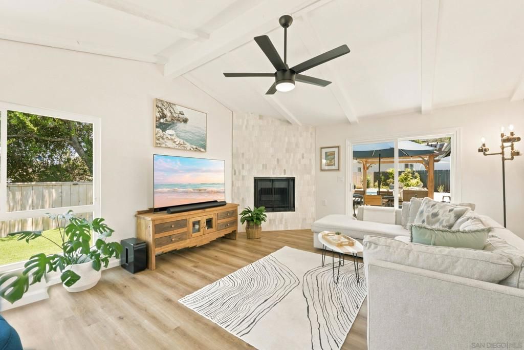 Image 6 of property listing at 5444 Princess View, San Diego, CA 92120