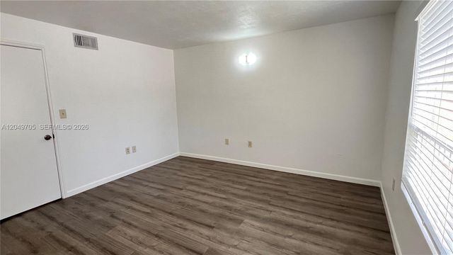 2485 NW 33rd St 1610, Oakland Park, FL 33309