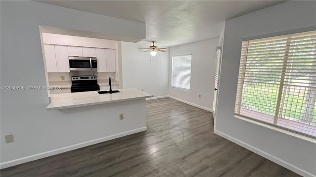 2485 NW 33rd St 1610, Oakland Park, FL 33309