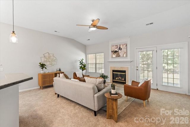 10214 Stoneykirk Lane, Charlotte, NC 28269