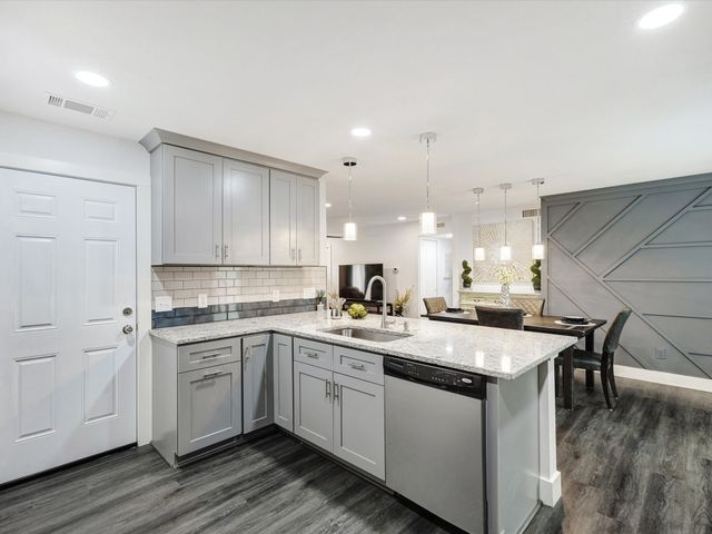 936 Elmwood Drive, Lewisville, TX 75067