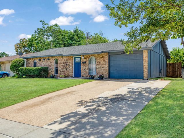 936 Elmwood Drive, Lewisville, TX 75067