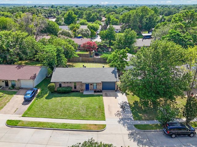 936 Elmwood Drive, Lewisville, TX 75067