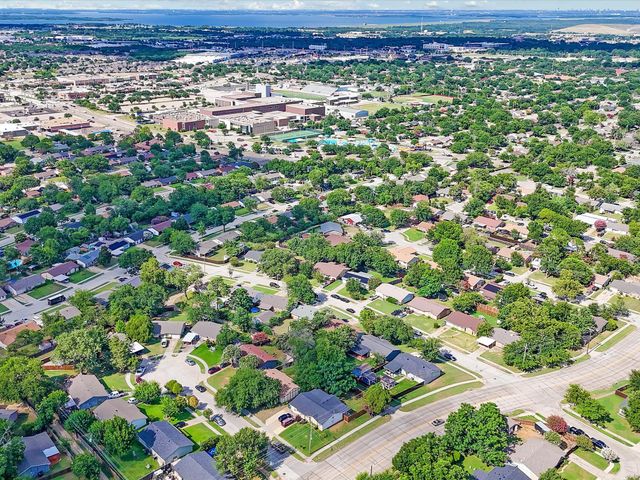936 Elmwood Drive, Lewisville, TX 75067