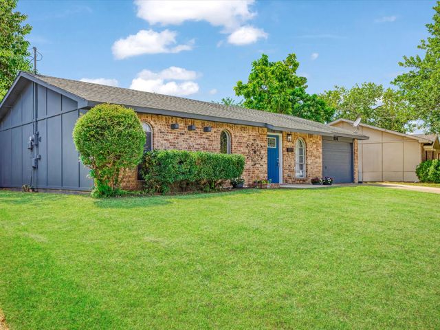 936 Elmwood Drive, Lewisville, TX 75067