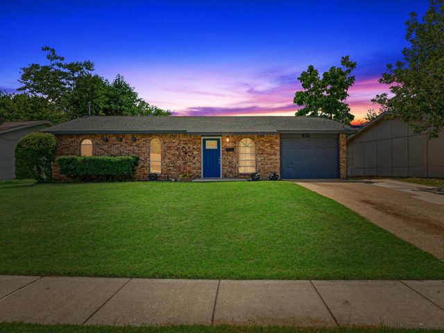 936 Elmwood Drive, Lewisville, TX 75067