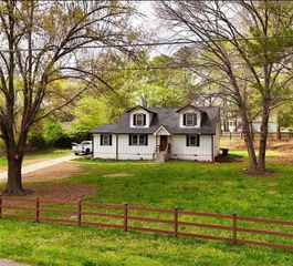 2638 Cleburne Parkway, Powder Springs, GA 30127