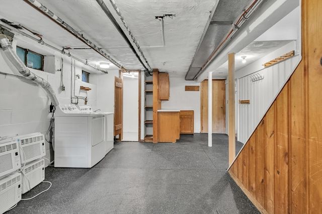 148 Cedar St, Lexington, MA 02421