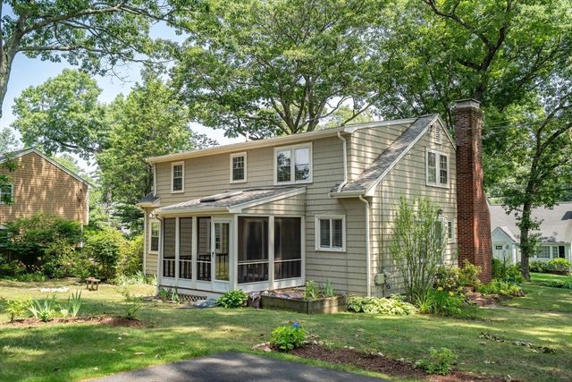 148 Cedar St, Lexington, MA 02421