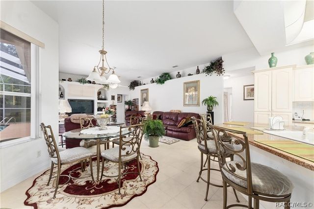 147 Corkwood Boulevard, Homosassa, FL 34446