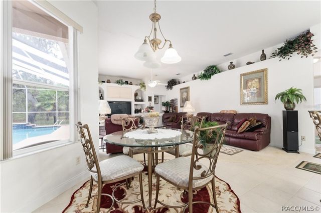 147 Corkwood Boulevard, Homosassa, FL 34446