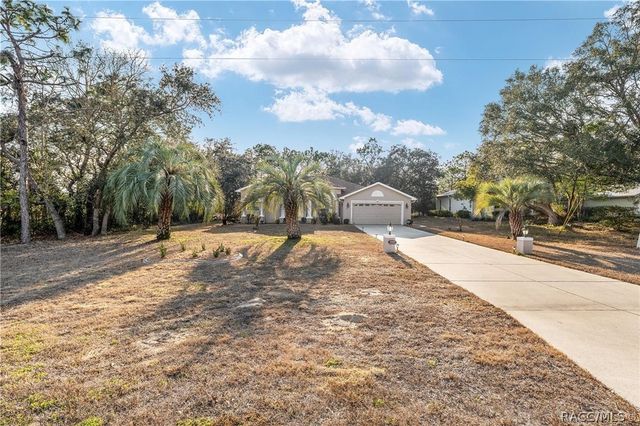 147 Corkwood Boulevard, Homosassa, FL 34446