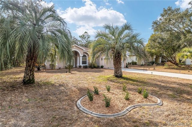 147 Corkwood Boulevard, Homosassa, FL 34446