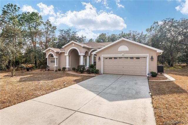 147 Corkwood Boulevard, Homosassa, FL 34446