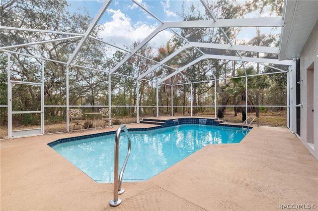 147 Corkwood Boulevard, Homosassa, FL 34446