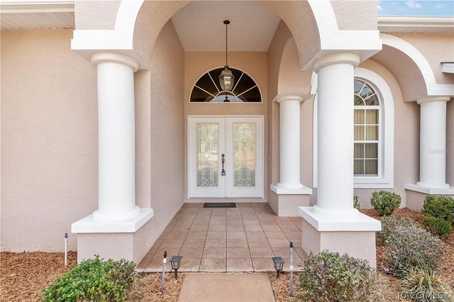 147 Corkwood Boulevard, Homosassa, FL 34446