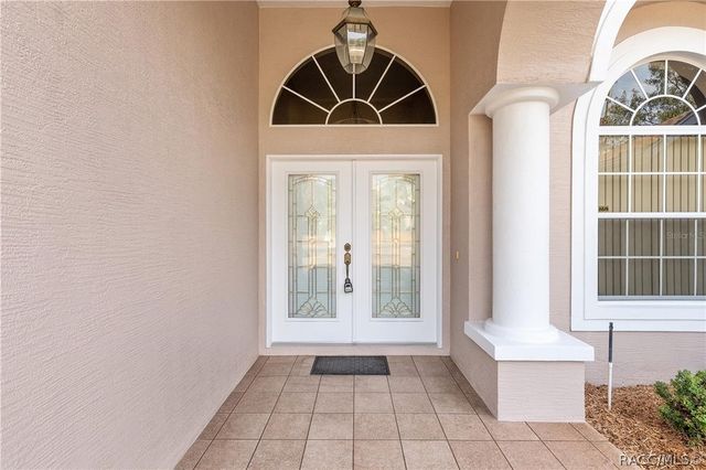 147 Corkwood Boulevard, Homosassa, FL 34446