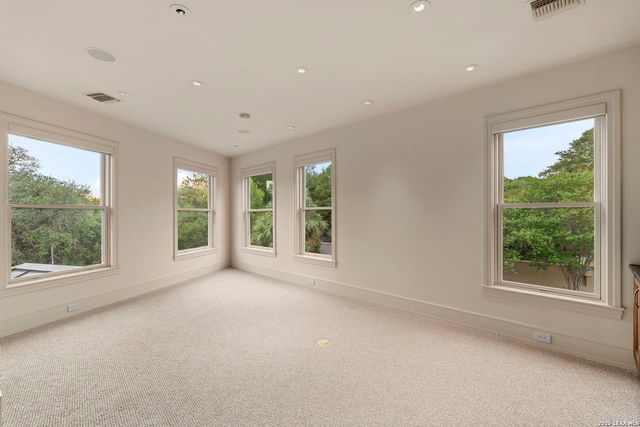3926 IRON ML, San Antonio, TX 78230