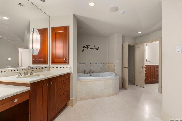 3926 IRON ML, San Antonio, TX 78230