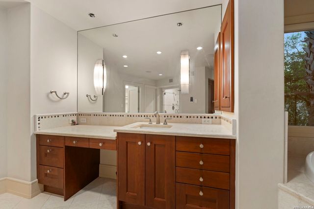 3926 IRON ML, San Antonio, TX 78230