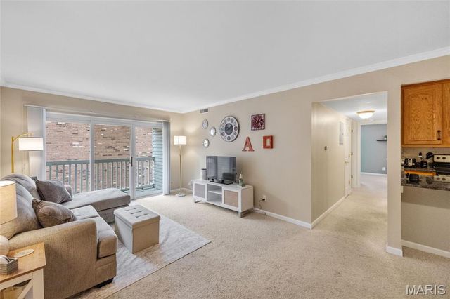 425 S Geyer Road G, Kirkwood, MO 63122